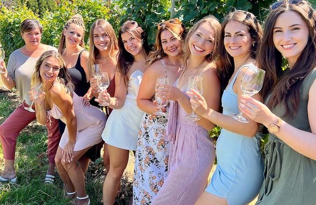East Kelowna Half-Day Guided Wine Tour With 4 Wineries