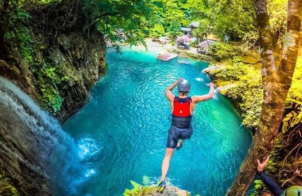 Private Kawasan Falls Canyoneering w/ Lunch