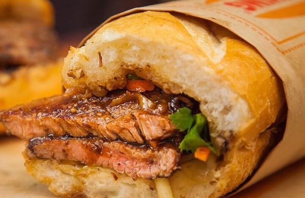 Street Food Tour with Hanoian Snacks