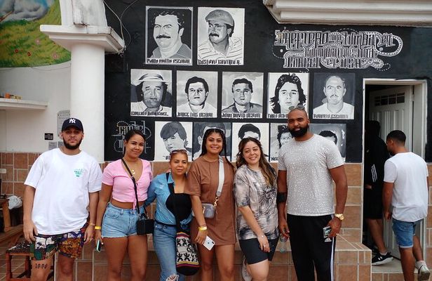 Medellin: Pablo Escobar and Commune 13 Private Tour