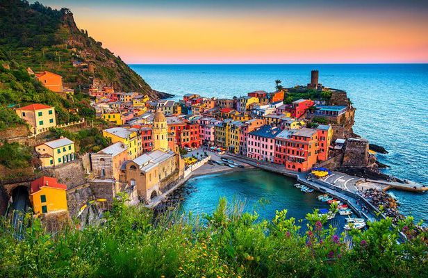 Cinque Terre and Pisa Tower Small-Group Day Trip from Florence