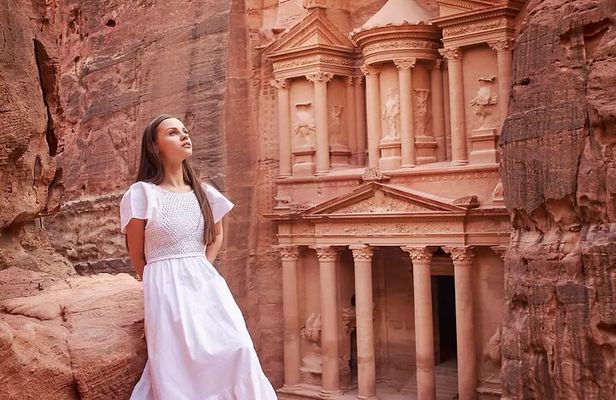 3 Days Petra and Wadi Rum Private Guided Tour