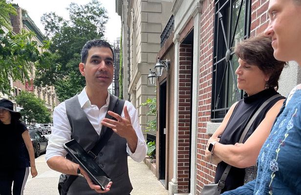 Gilded Age Mansions Tour in New York