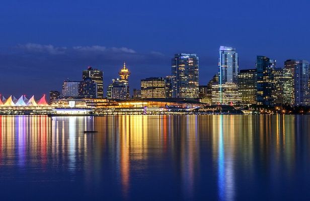 Vancouver Small Group Night Tour w/Capilano + Grouse Mtn Dinner