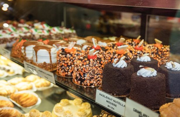 Boston's North End: A Small Group Foodie Adventure