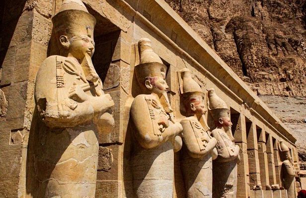 Full day in Luxor (East-West Bank) with lunch