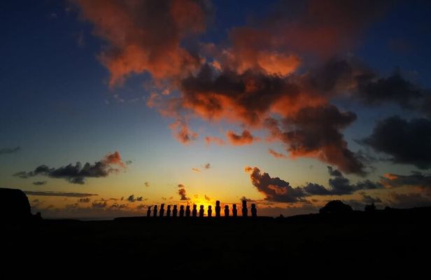 Private Tour: Tongariki Sunrise Experience