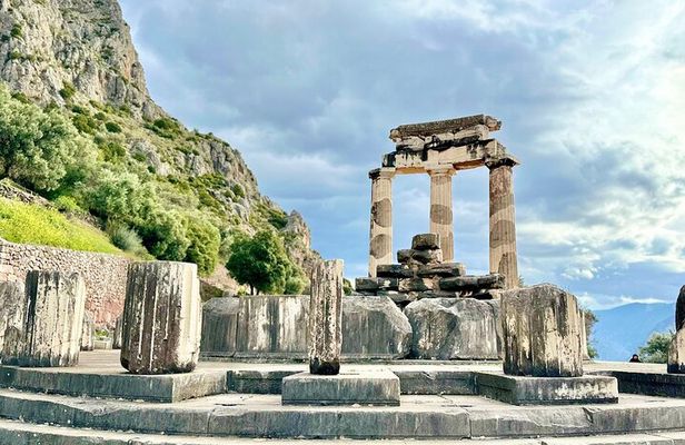 Mystical Delphi & Hosios Loukas Byzantine Wonder Luxury Day Tour