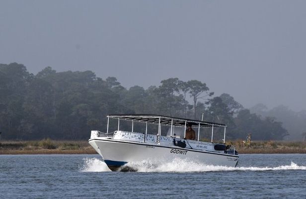 Guided Historical Bus and Boat Cruise Tour in Beaufort