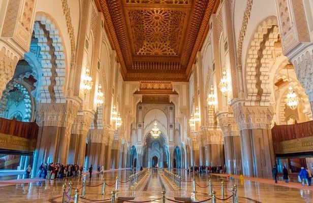 Private Tour of Casablanca with Round Trip Airport Transfer