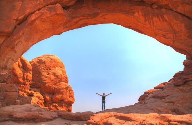 Arches National Park Hike Challenge: Tackle Devils Garden 7m Loop
