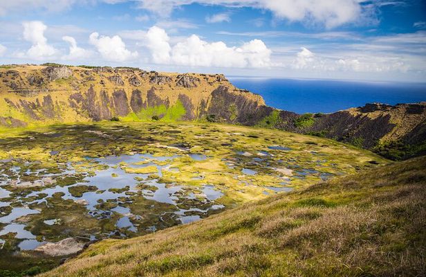 Half Day Private Tour: Rano Kau and Orongo the City of Kings