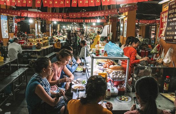 A Taste Of Hanoi Private and All Inclusive Street Food Experience