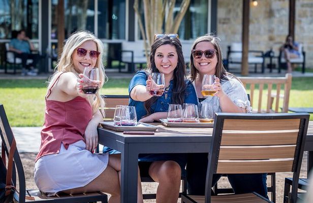 All-Inclusive Social Wine Tour