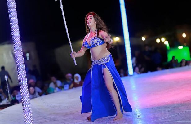 Evening Desert Safari Tour With Dinner & Entertainment