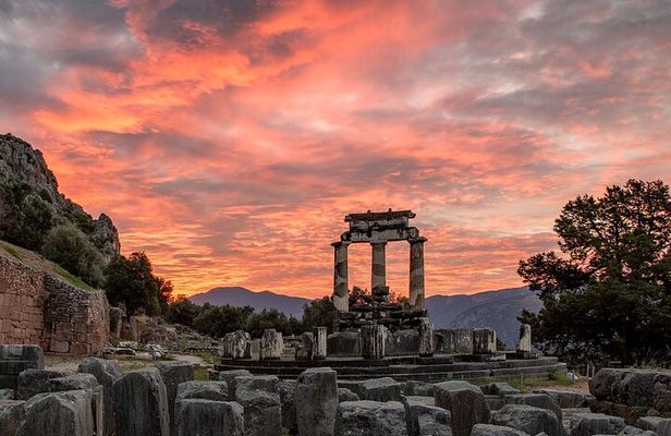 ''Full Day in Delphi - Monastery of Hosios Loukas - Livadia ''
