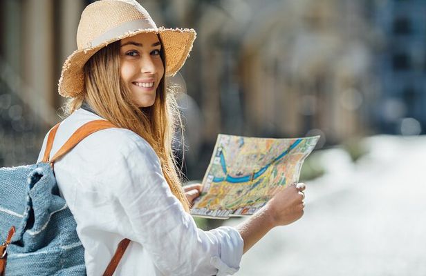 Majestic Historical Walking Tour in Heraklion