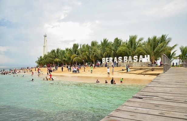 Langkawi Island Hopping Private Boat Tour with Transfer