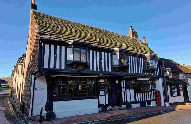 Sussex Villages and White Cliffs Tour from London