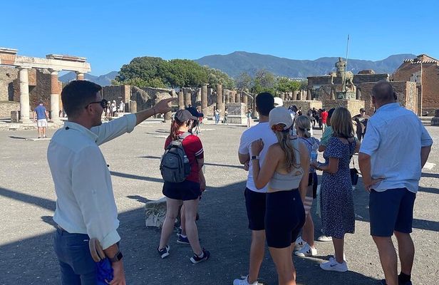 Once upon a time Pompeii 2 and a half hour tour