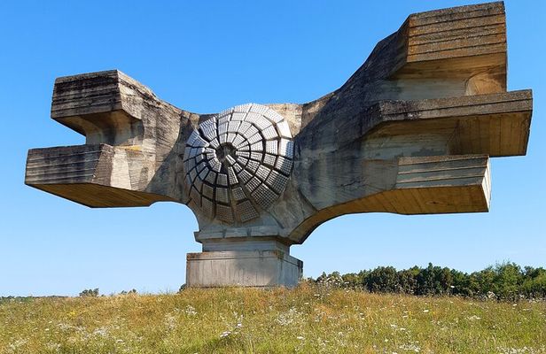 Ex-Yugoslavian "Spomeniks" tour