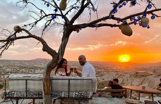 Full Day Private Tour with Local Guide and Vehicle in Goreme