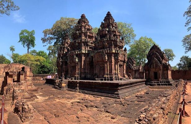 Grand Circuit Tour & Banteay Srei 