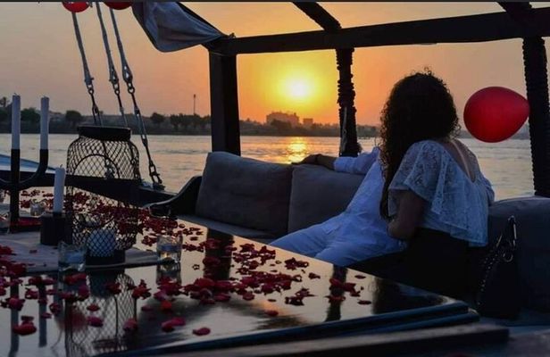 Luxury Private Felucca on the Nile with Lunch