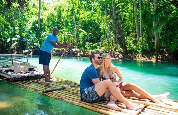 Private Jamaica River Rafting Adventure with Hotel/Cruise Pickup