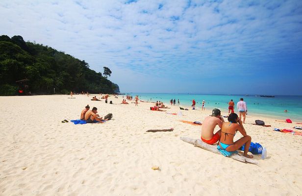 Phi Phi Island Tour from Koh Lanta–Speedboat, Snorkeling&Maya Bay