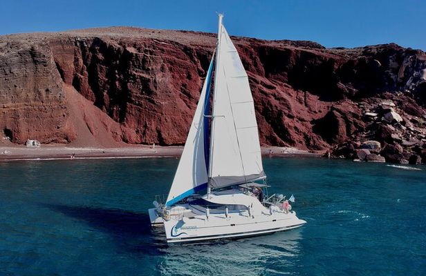 Santorini: Private All-In Catamaran Cruise (Food&Drinks)