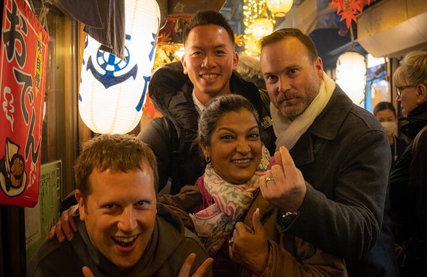 3-Hours Tokyo Local Bar & Izakaya Crawl in Shinjuku Area