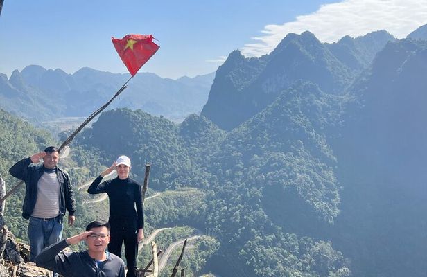 Discover The 14th Level MePia Windy Pass Full Day Tour 