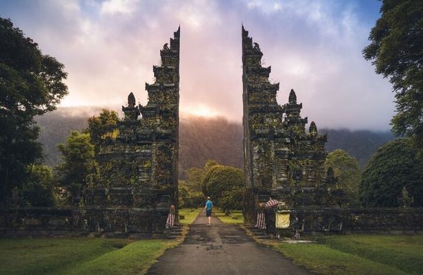Bali Full-Day Private Tour: UNESCO Rice Terrace, Bratan Temple