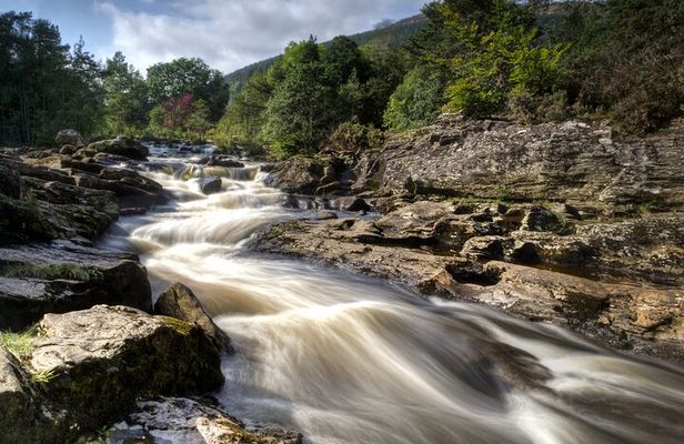 Edinburgh: Highland Perthshire & Whisky Private Luxury Day Tour