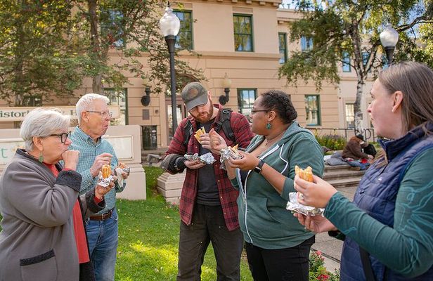 City of Anchorage SIGHTSEEING & FOOD Tour - Winter & Summer