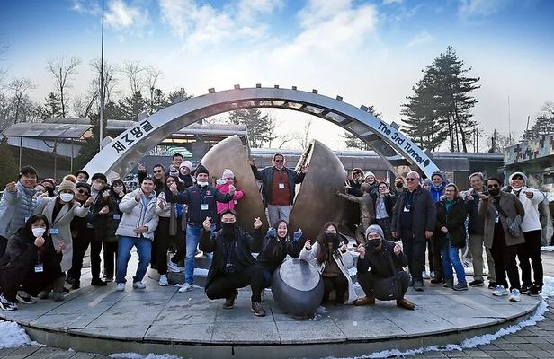 DMZ Private Tour Admission Incl.