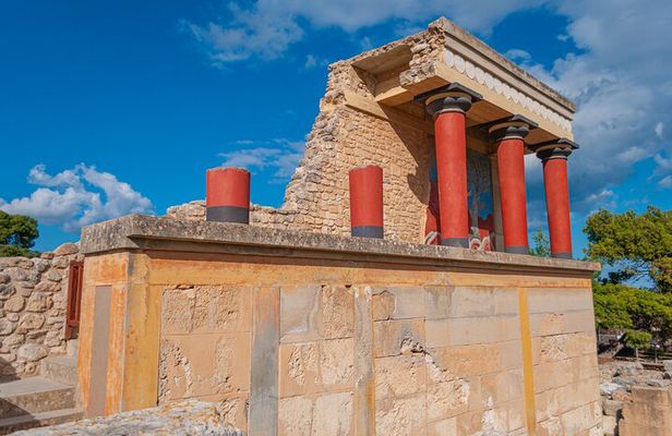 Knossos Palace Private Walking Tour