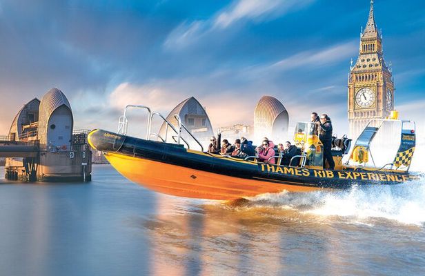 Speedboat Cruise Tour: Embankment or Westminster Pier -70 minutes
