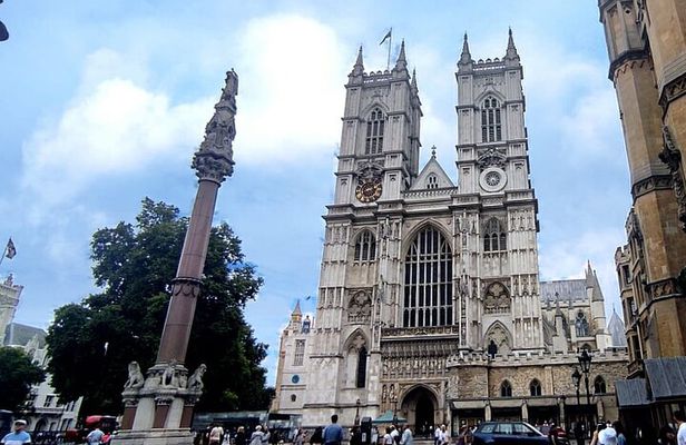 Westminster Abbey Tour for Kids with Sightseeing Walk in Westminster London