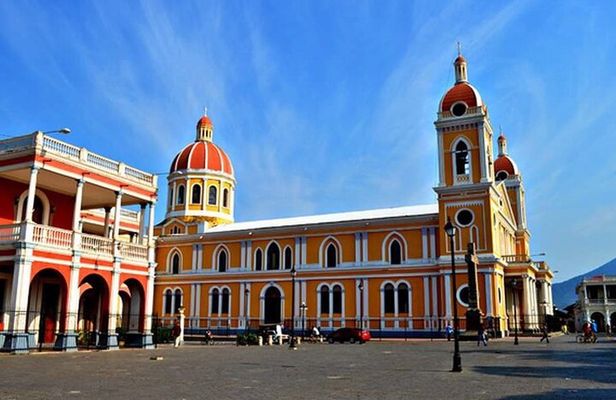 Full-day private tour to Nicaragua from Costa Rica