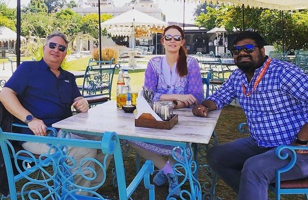 Udaipur Full Day Sightseeing Tour with Guide