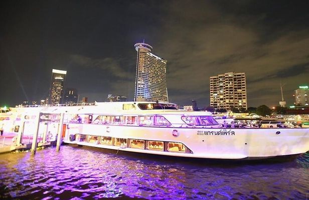 Grand Pearl Luxury Dinner Cruise Experience at Bangkok
