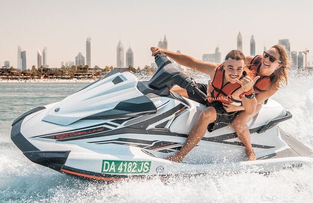Jet Ski Ride: Dubai Marina – 30 or 60 Mins Adventure