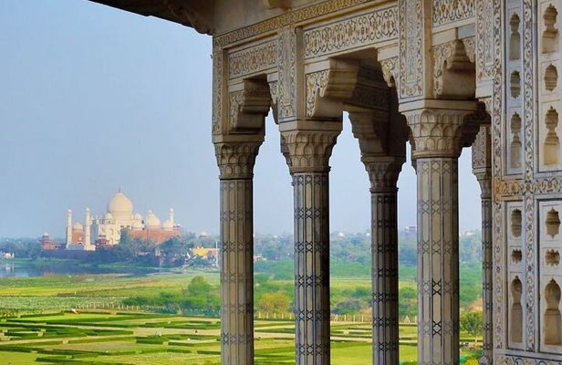 All Inclusive: Same Day Agra Tour From Delhi By Car