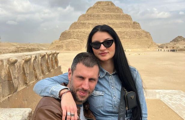 VIPTour Giza pyramids ,Saqqara step pyramids & Memphis Old City