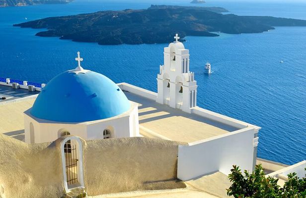 Discover Santorini with a 5 Hour Private Deluxe Tour