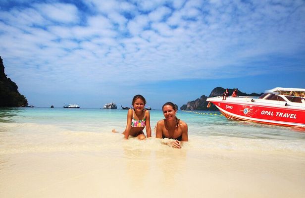 Snorkel Tour to Phi Phi Islands by Speed Boat from Koh Lanta