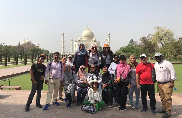Private Taj Mahal Tour from Delhi by car - All Inclusive