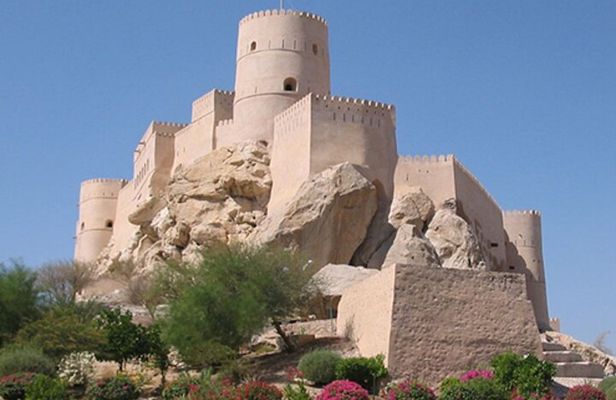 Private Full Day Tour in Al Seeb to Nakhal and Wakan Village